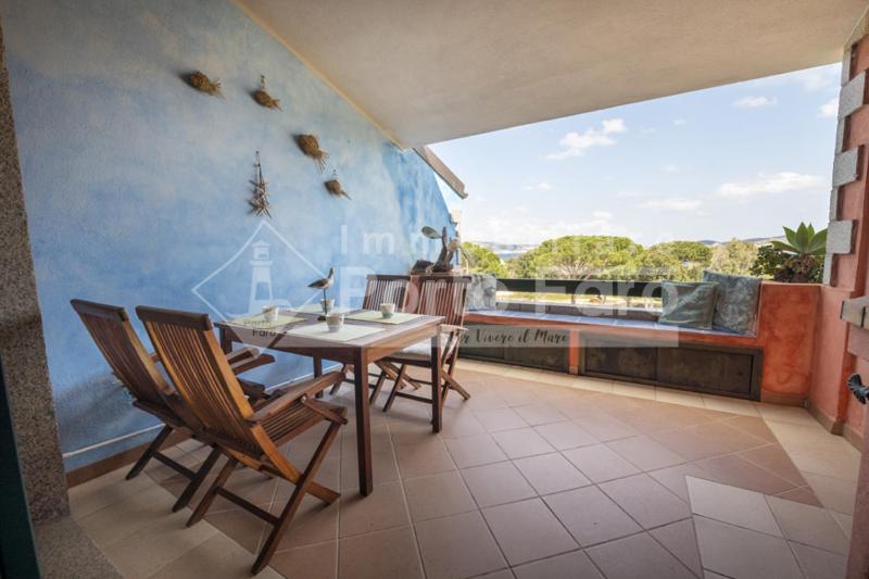 Accogliente Mansarda con Terrazza Vista Mare a Palau