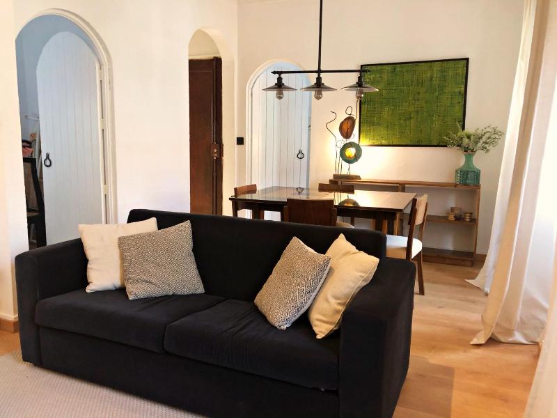 Vintage 2Bedroom Apartment — отель с удобным расположением в Лиссабоне