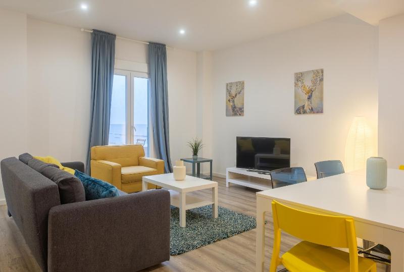 Bright, Brand new & Very Comfortable Apartment — комфортный отель в Валенсии