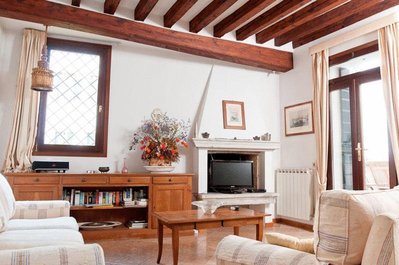 Venice Salute Apartments — отель с удобствами в Венеции