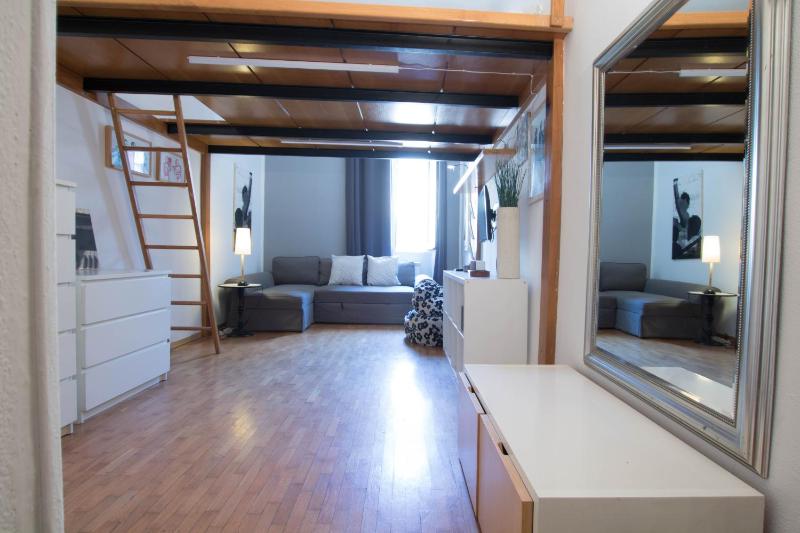 JOIVY Splendid Flat in Perfect Centre — отель с удобствами в Милане
