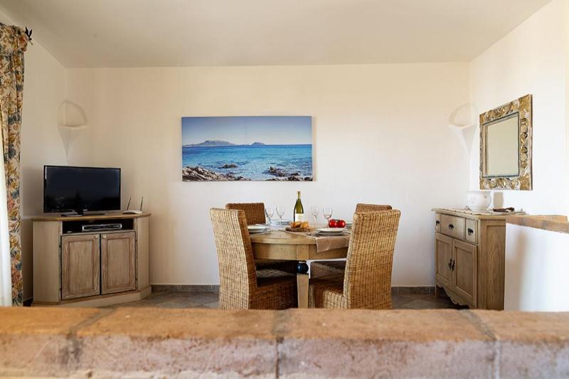 Villa Punta Saline a Cannigione - Ampia con vista mare