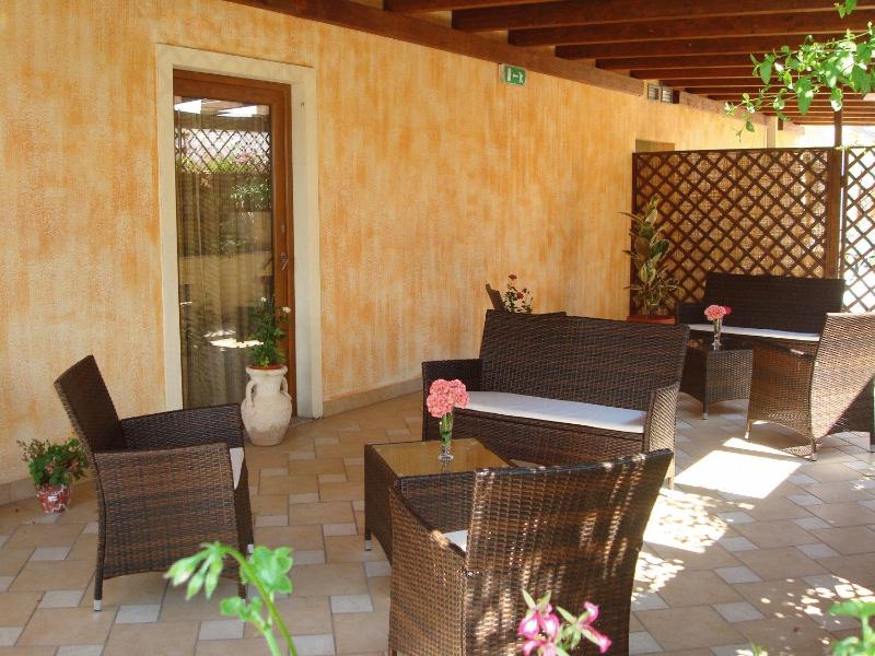 Castello Di Tavolara a Porto San Paolo - Lussuoso hotel sul mare