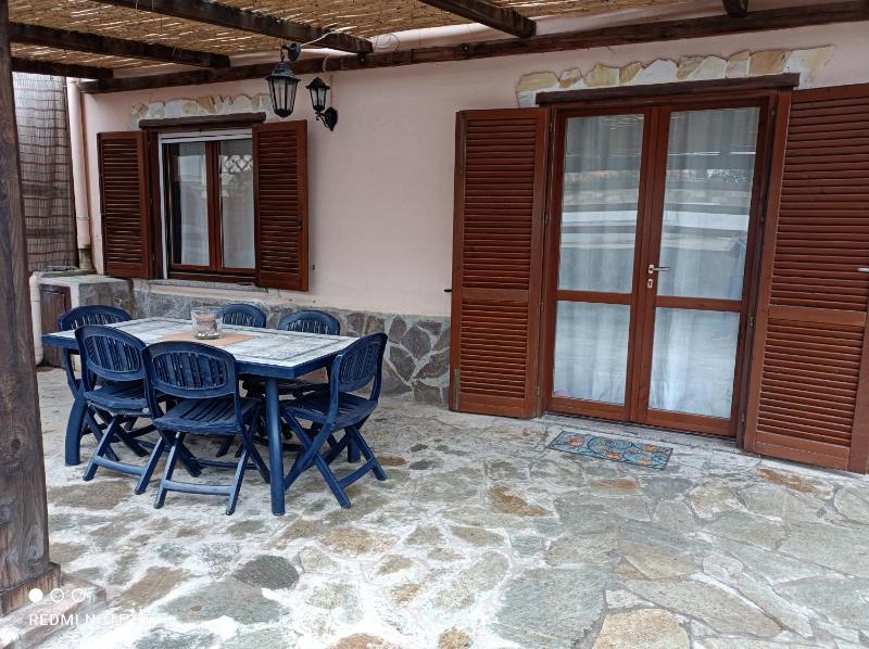 MaGi Holiday Home a Stintino - Accogliente con giardino