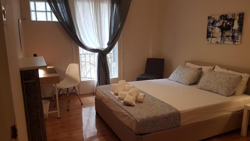 Begonia-Athens Center, 6 BD, 2,5 BATH — отзывы гостей и цены