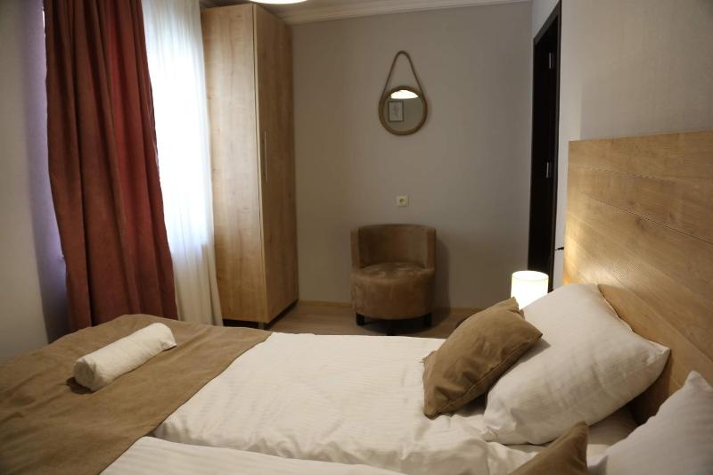 Цены на Griboedov Apartment в Тбилиси
