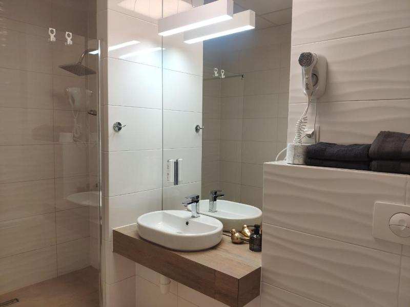 Apartamenty Aleje Jerozolimskie — отель с удобствами в Варшаве