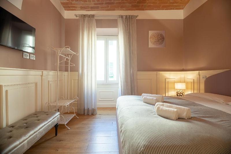 Gigliola Apartment — отель с удобствами в Флоренции