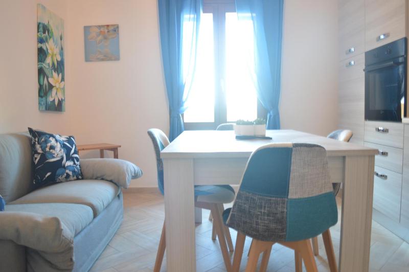 Casa Gialla a Santa Teresa: Accogliente apt nel centro