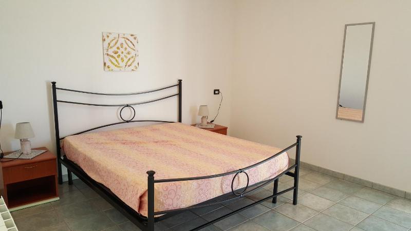 GIONNY-C a Budoni - Accogliente appartamento con balcone