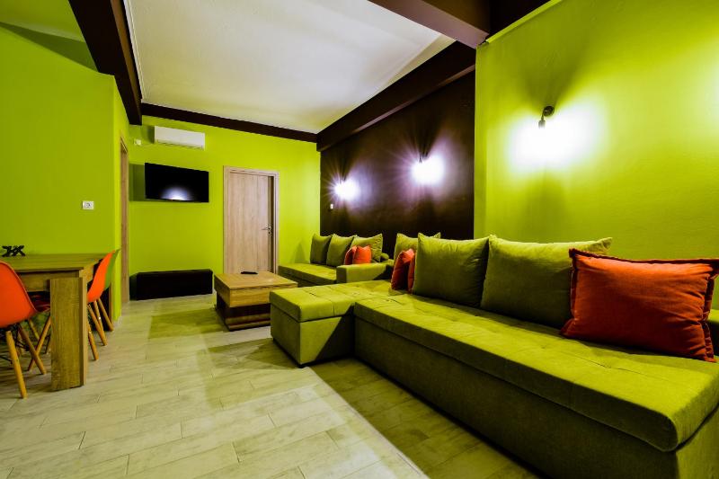 Tonias house in Athens 2 — отель с удобным расположением в Афины