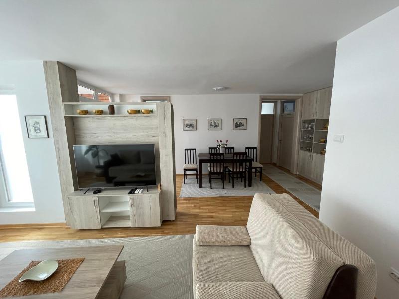 New Belgrade apartment — забронировать отель в Белграде