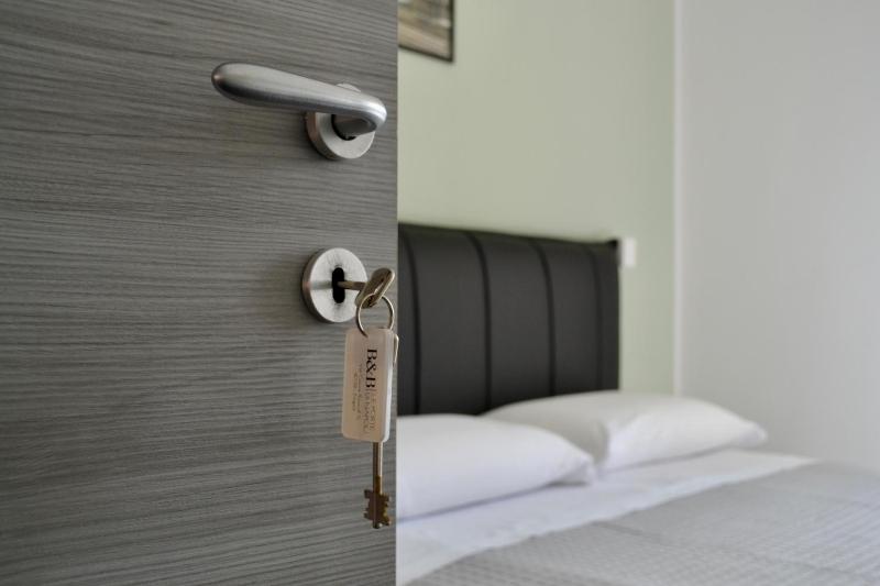 Le Porte di Napoli - Rooms — отель с удобным расположением в Неаполе