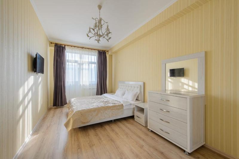 Цены на Apartments on Kazybek by 125/1 floor 6 в Алматы