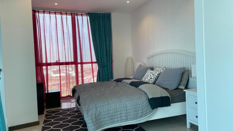 Luxurious one Bedroom with Balcony - Rose-1 — отель с удобным расположением в Дубае