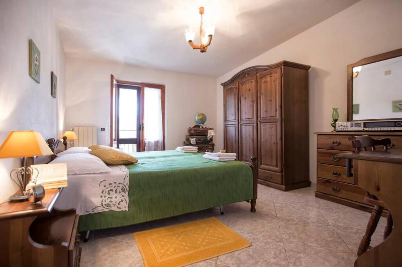 Rooms&terraces a Urzulei - Accogliente B&B Panoramico