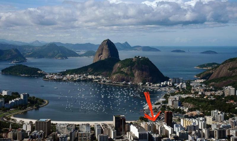 Praia Botafogo, com garagem, metro, bem localizado, ao lado Shopping Botafogo — отель с удобным расположением в Рио