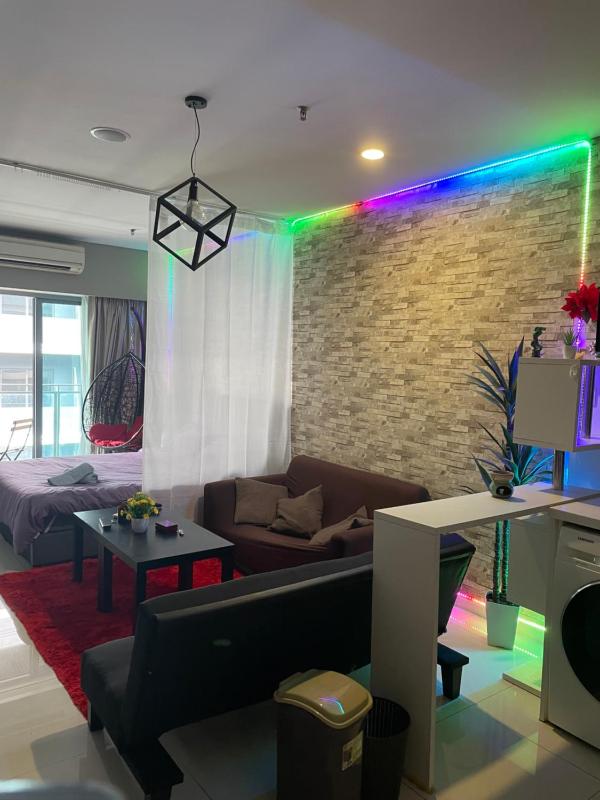 Mercu Summer Suite KLCC Studio with Karaoke — отель с удобствами в Куала-Лумпуре