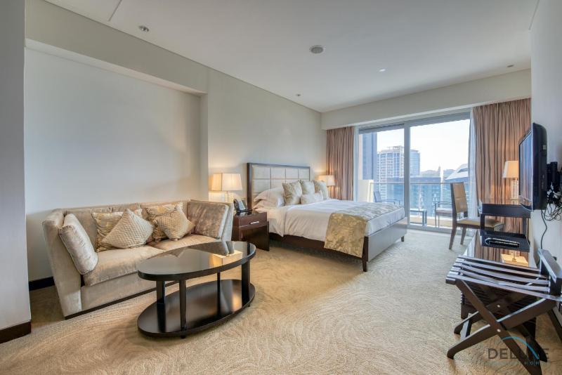Цены на Aloft Studio at The Address Residences Dubai Marina by Deluxe Holiday Homes в Дубае