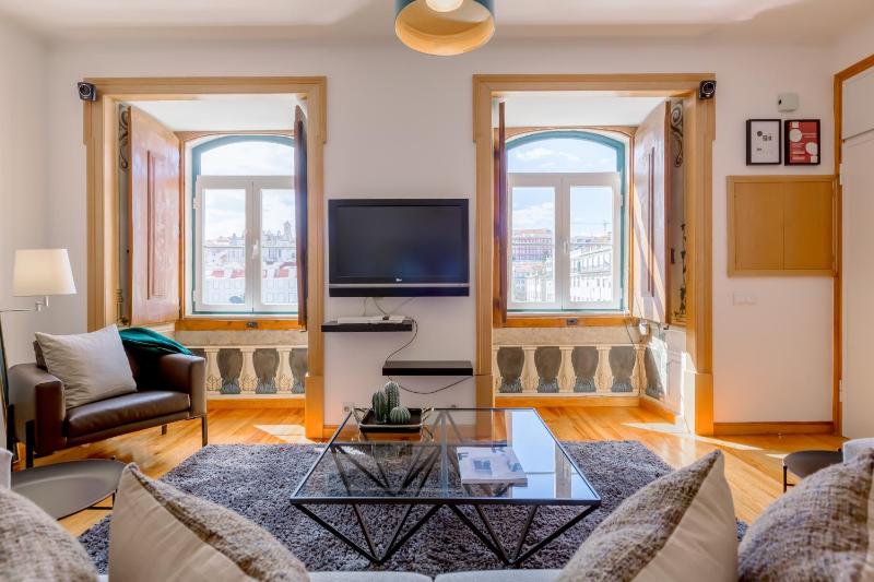 Lisbon Charming Apartment Praca da Figueira — отель с удобствами в Лиссабоне