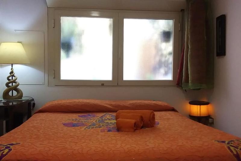 Camera in Appartamento - Economico B&B centrale