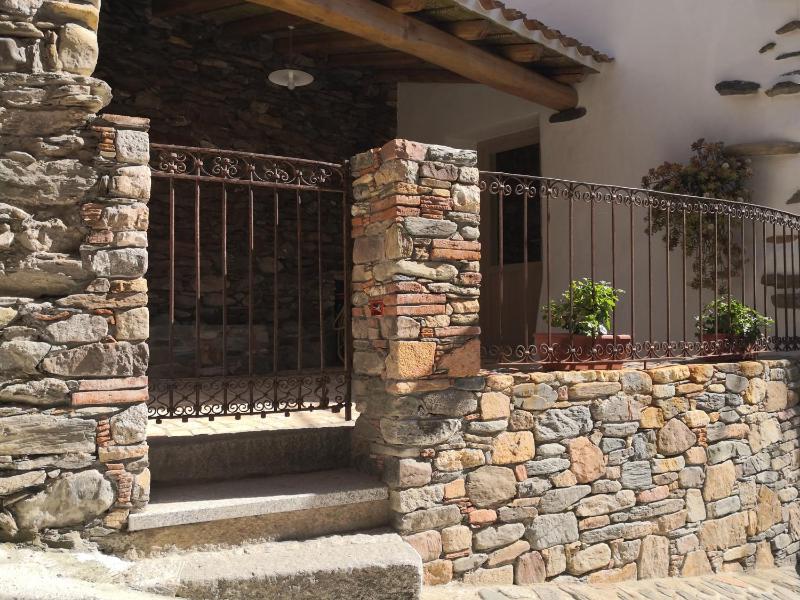 Domu Antiga a Tertenia - Autentica Casa Vacanze Sarda