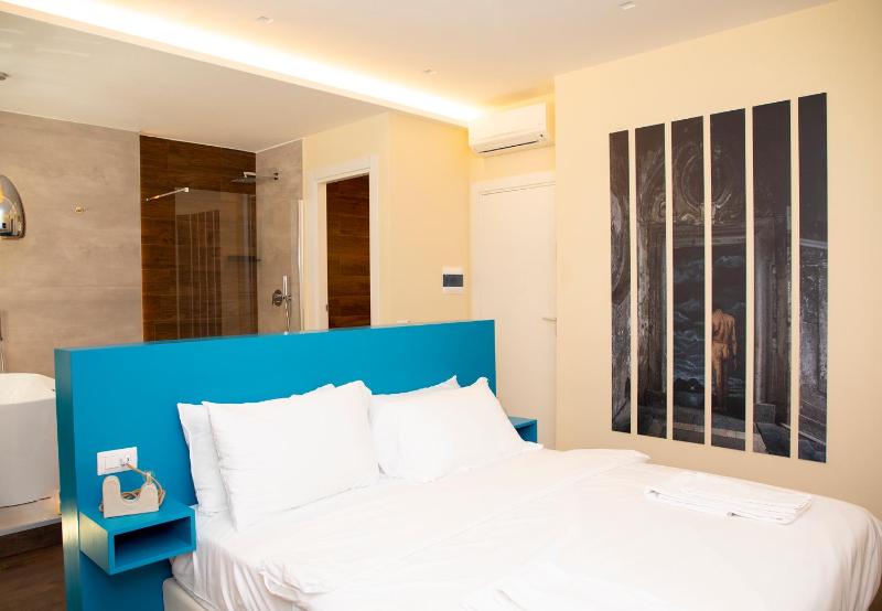 South Hands Luxury Rooms — отель в Неаполе, Италия