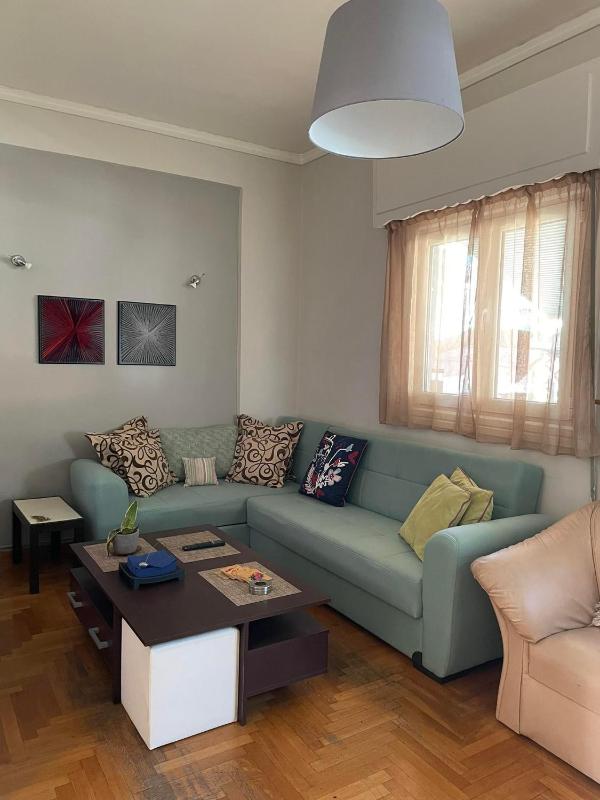 Home Sweet Home - 2 bedroom apartment — комфортный отель в Афины