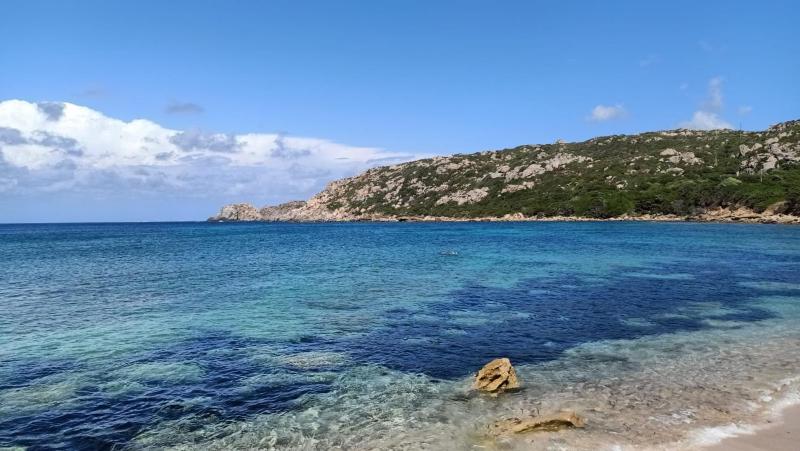 House Matteo a Santa Teresa: Elegante Appartamento Fronte Mare