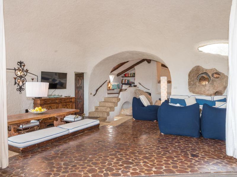 Roccia di Volpe a Porto Cervo - Esclusiva villa con piscina