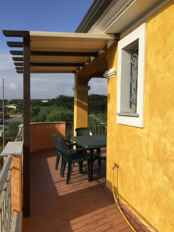 Yellow House a Santa Teresa: Accogliente Casa Vacanze