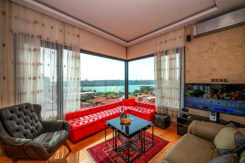 O'Pera Okanli Suites — отель с удобным расположением в Стамбуле