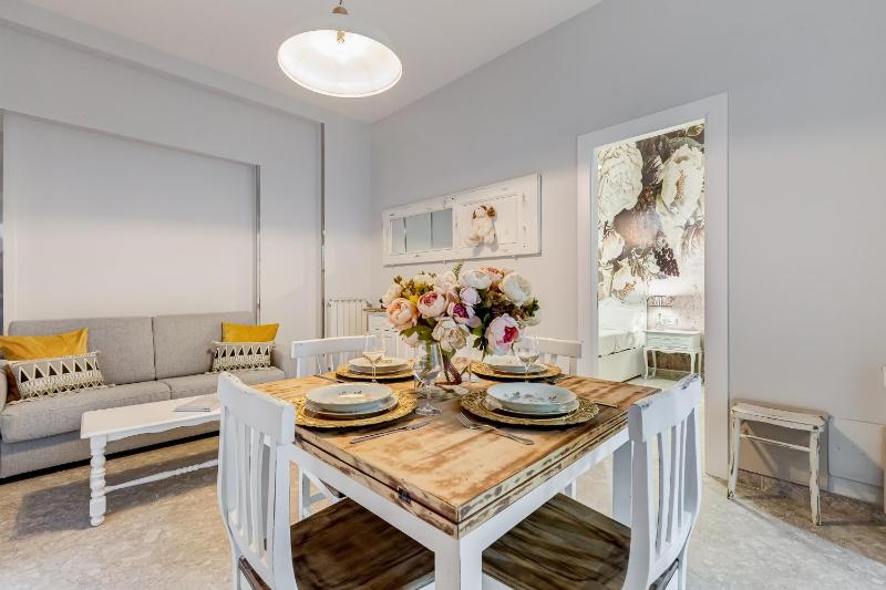 TREVI FOUNTAIN - SHABBY - RomeDreamHome — отель с удобным расположением в Риме