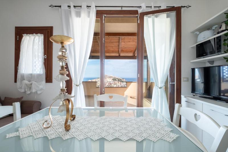 Elegante appartamento a Castelsardo - Vista mare e piscina