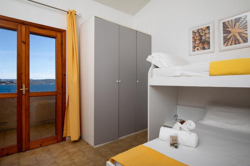 Attic Panorama a La Maddalena - Apt vista mare mozzafiato