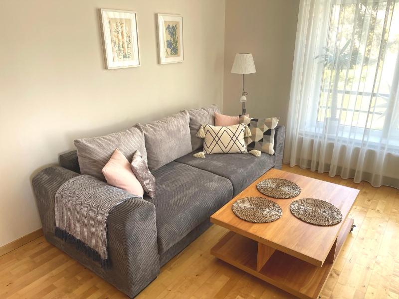 Cozy Home Apartment Kaivas, free parking, self check-in — комфортный отель в риге
