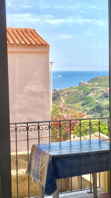 La stella gialla a Santa Teresa: Vista mare mozzafiato