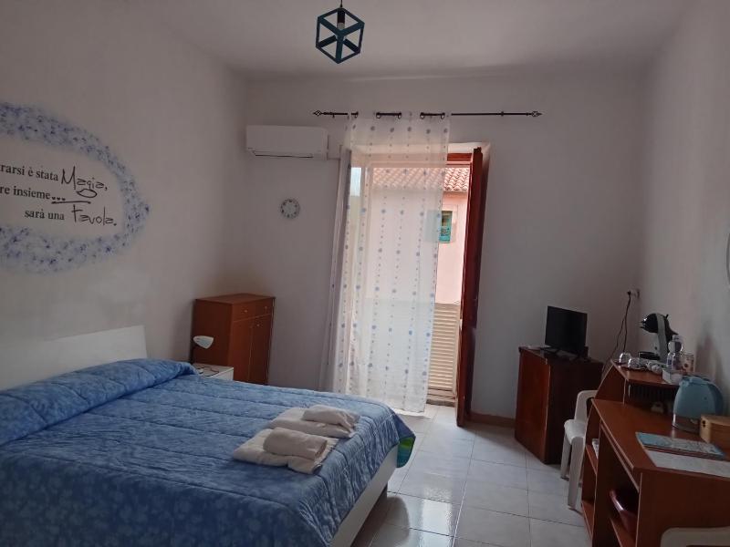 Casa Congiu a Bosa - Accogliente B&B con Vista Panoramica