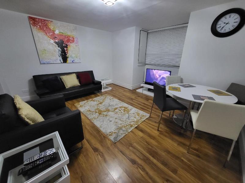 Цены на London City Modern Apartment, Woolwich в Лондоне