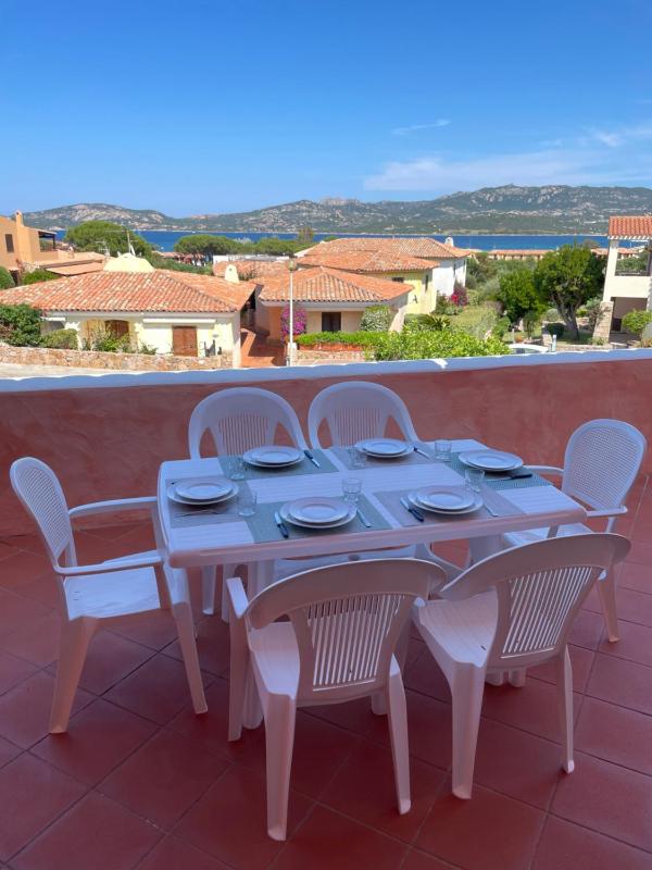 Case al Mare a Cannigione - Splendidi Appartamenti con Piscina