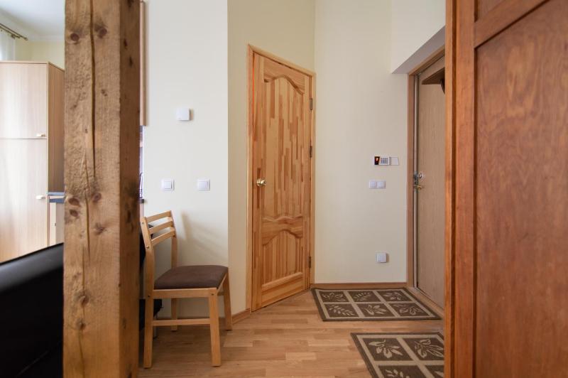 HOT RIGA ERNESTINES 7-3 ENJOY THE FEEL OF HOME AND HISTORY! — отель с удобным расположением в риге