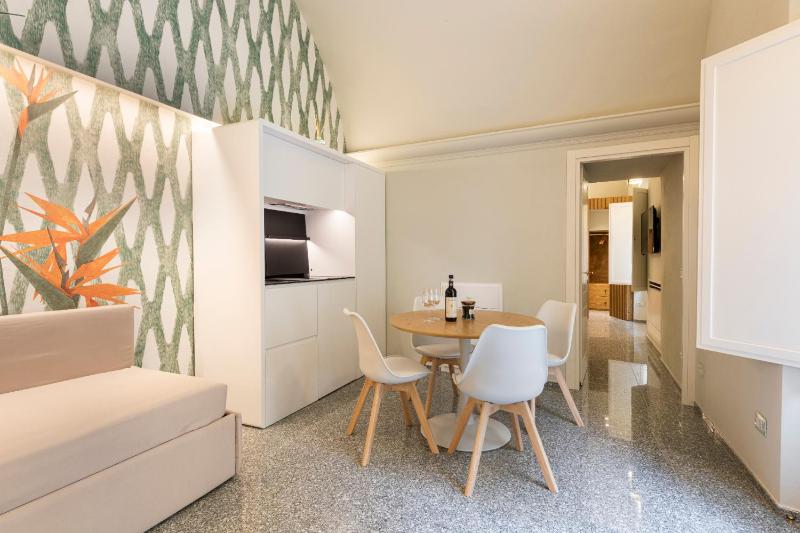 Aparmtents Florence - Dragomanni Loft with patio — комфортный отель в Флоренции