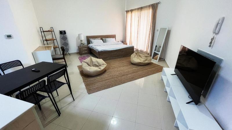 Цены на Lovely Studio Right On The Beach в Рас аль-Хайме