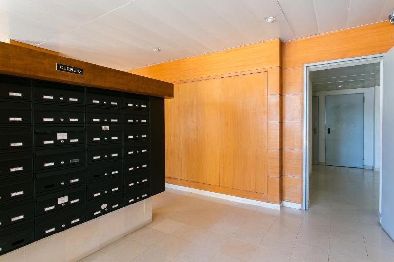 Apartamento central e confortavel junto ao bairro da Graca — отель в Лиссабоне, Португалия