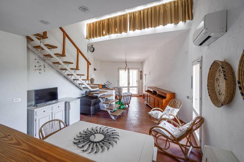 Casa con giardino a La Maddalena - Lussuosa villa