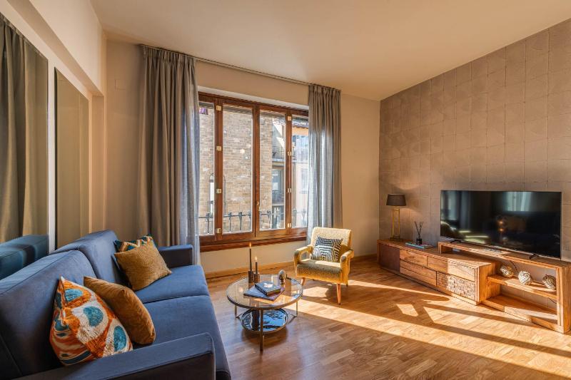 Apartments Florence - Santo Stefano's Mirror — комфортный отель в Флоренции
