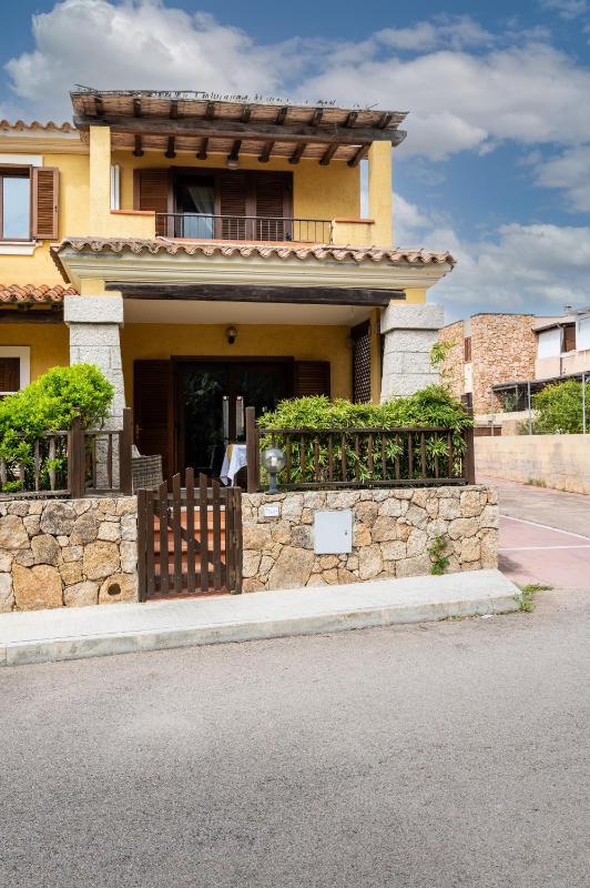 Mirto a Golfo Aranci - Spazioso con vista giardino