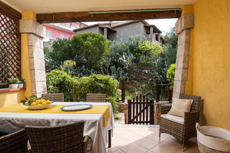 Mirto a Golfo Aranci - Spazioso con vista giardino
