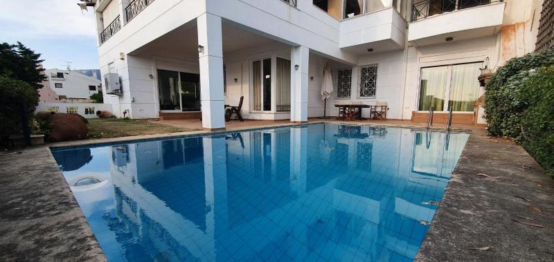 Athenian Luxury Villa in Glyfada — отель с удобствами в Афины