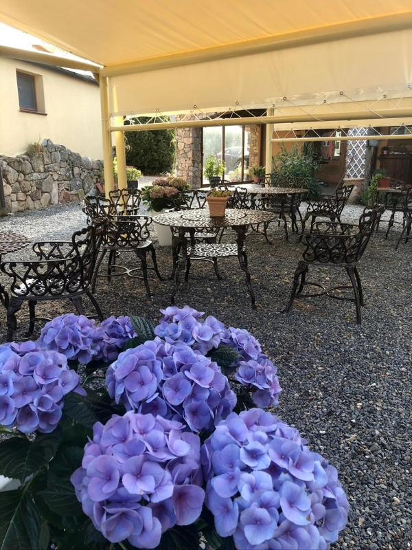 Rocce Bianche ad Arbus - Incantevole Agriturismo con Piscina